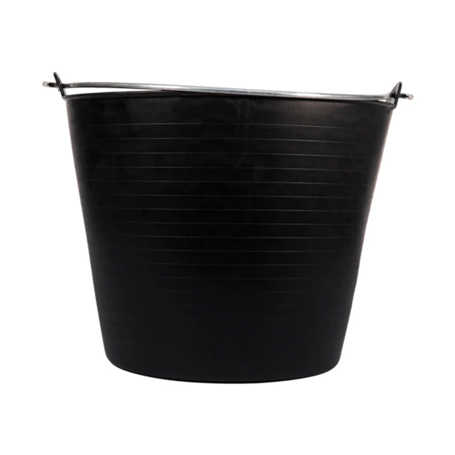 Bellota fekete műanyag vödör 26L fém fogantyúval